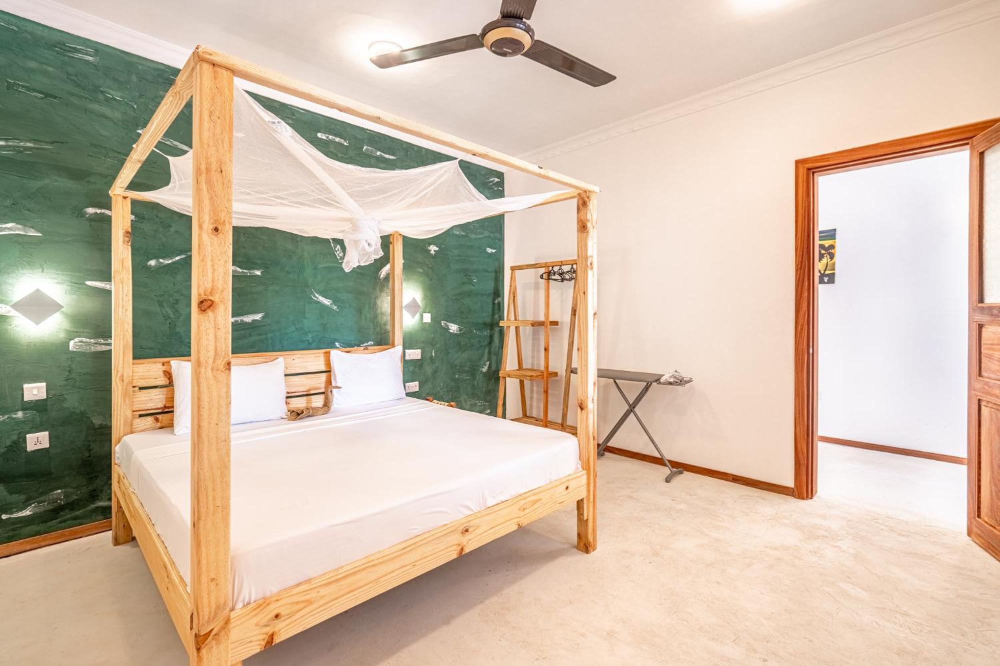 Tiki Beach Club & Resort (Adults Only) Bwejuu Bagian luar foto