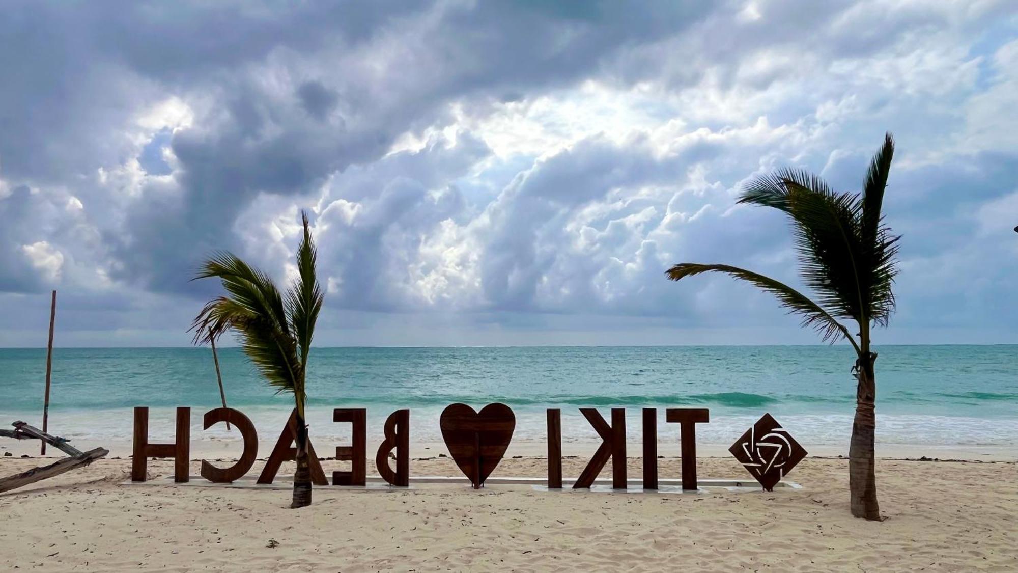 Tiki Beach Club & Resort (Adults Only) Bwejuu Bagian luar foto