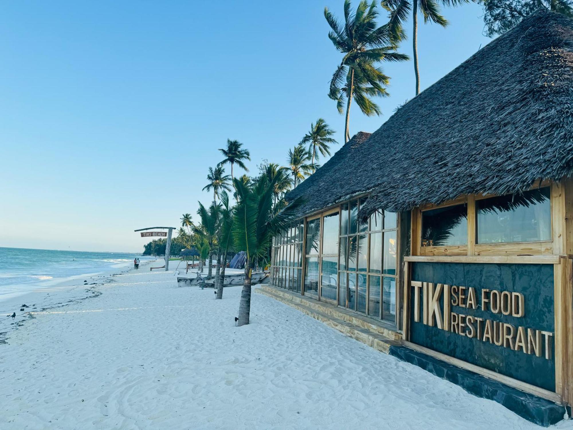 Tiki Beach Club & Resort (Adults Only) Bwejuu Bagian luar foto