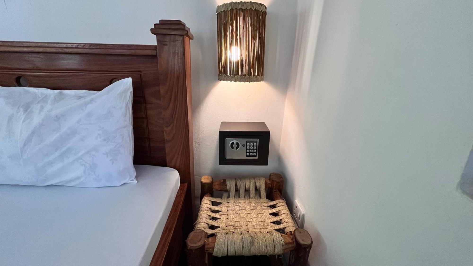 Tiki Beach Club & Resort (Adults Only) Bwejuu Bagian luar foto