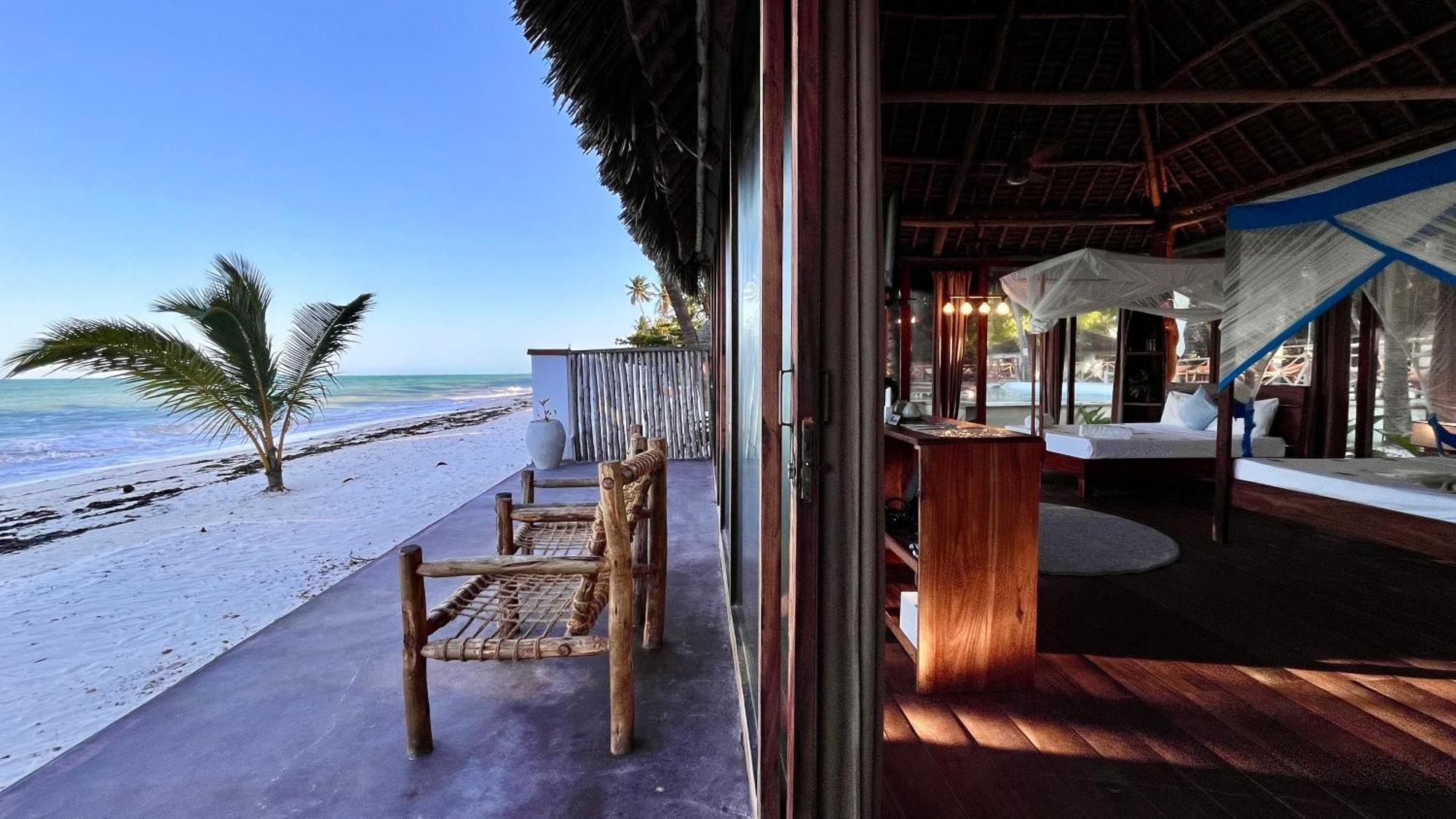 Tiki Beach Club & Resort (Adults Only) Bwejuu Bagian luar foto
