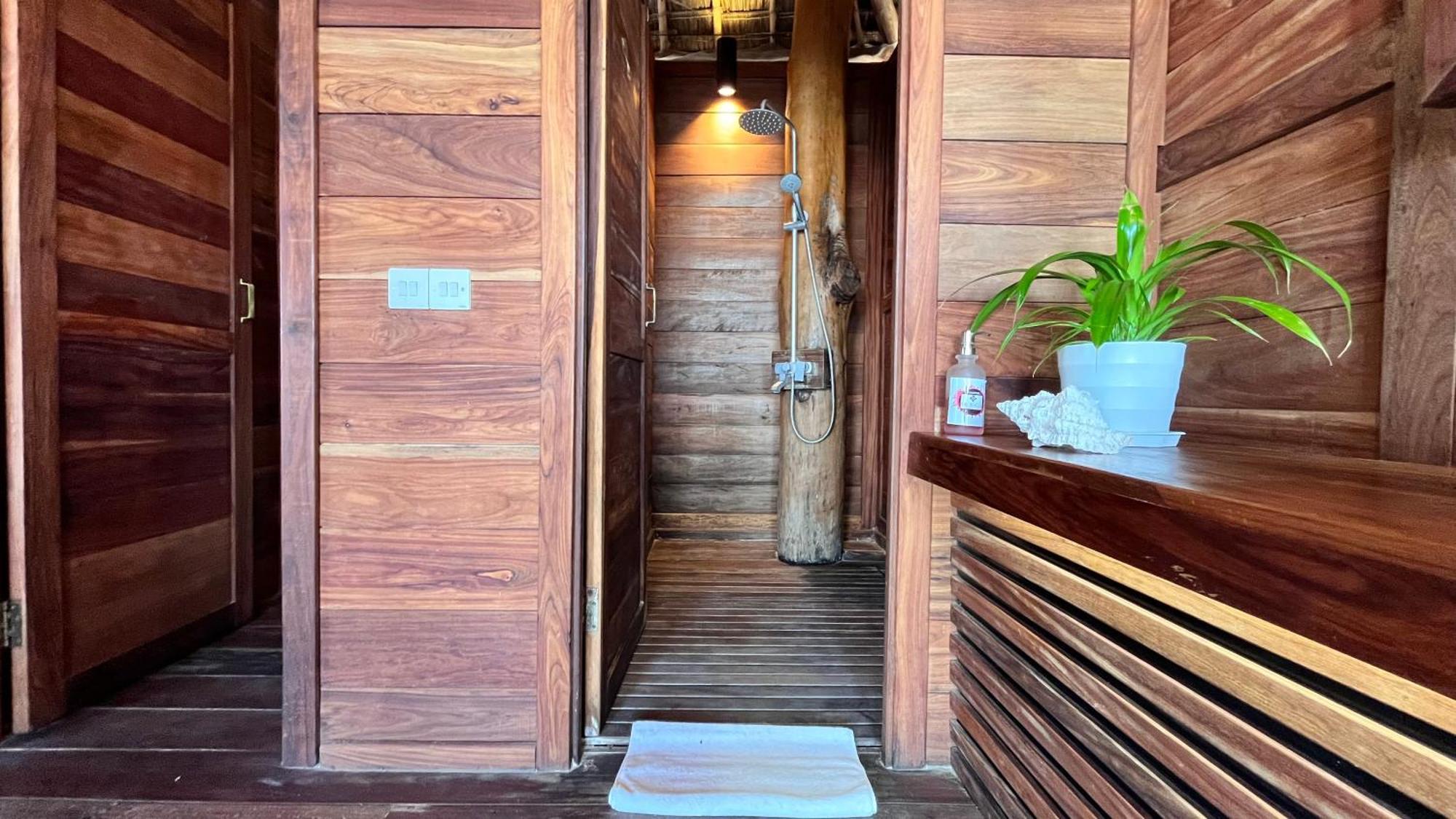 Tiki Beach Club & Resort (Adults Only) Bwejuu Bagian luar foto
